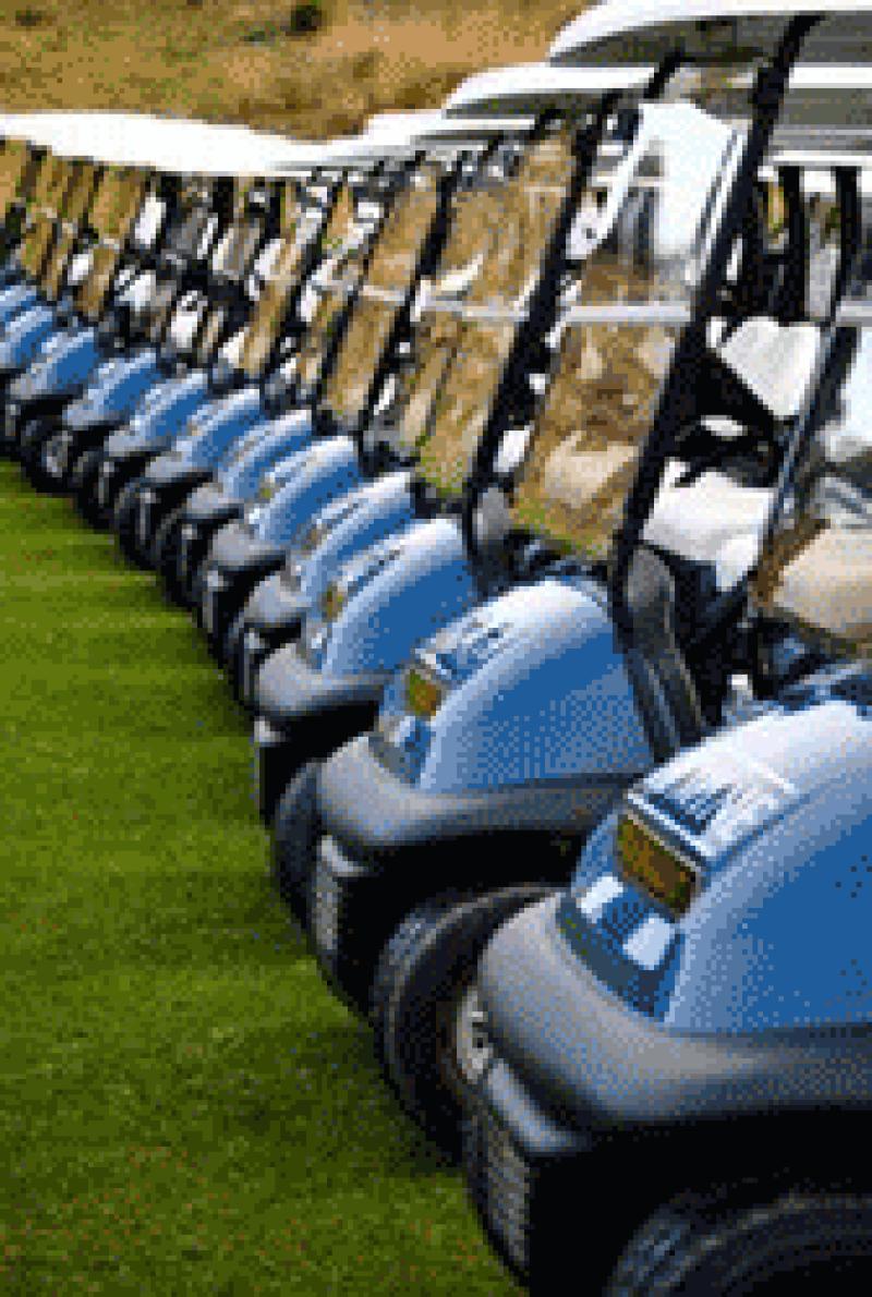 El Lumine Golf renueva su flota de buguies y ampl&iacute;a el equipo de caddie m&aacute;sters