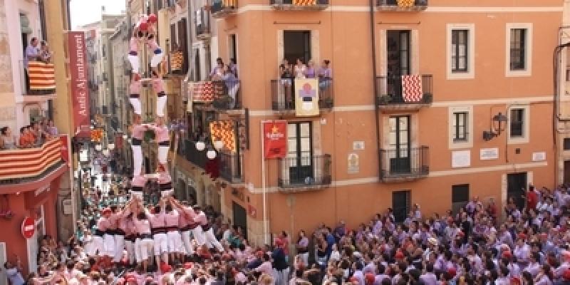 Exhibici&oacute;n castellera en Tarragona.