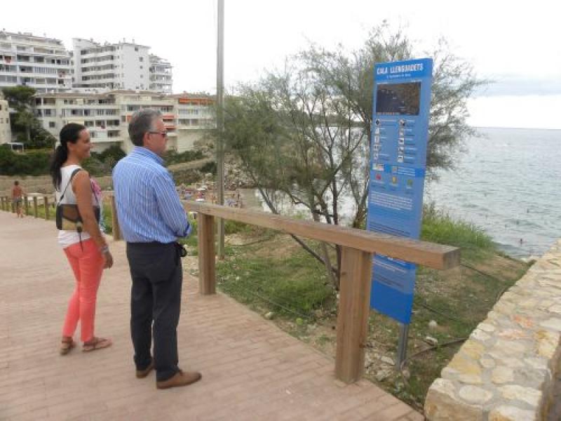 Las calas y las playas de Salou lucen nueva se&ntilde;alizaci&oacute;n tur&iacute;stica