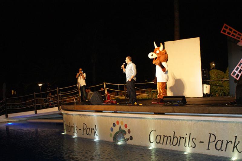 Cambrils y Futbol Salou acogen el campeonato mundial de f&uacute;tbol P&G_2