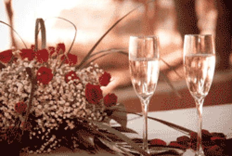 El restaurant "Hoyo 19 Lumine" llan&ccedil;a un pack especial Sant Valent&iacute;n