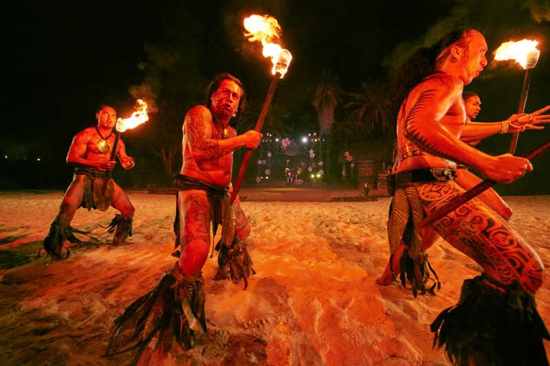 Noche de Fuego en Tahit&iacute; en PortAventura