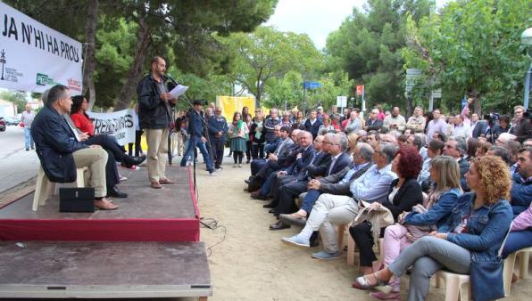 Salou s'afegeix a l'acte per uns trens dignes i eficients