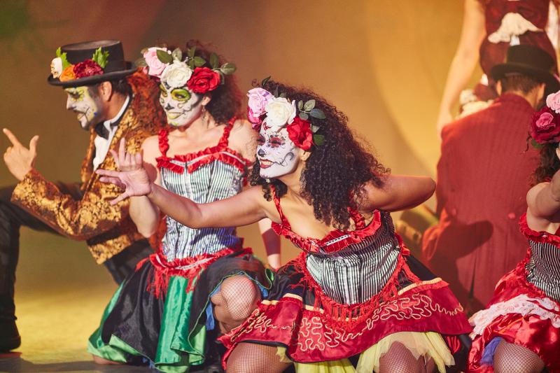 Els espect&aacute;cles de PortAventura es reconverteixen amb Halloween