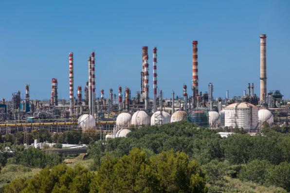 Imatge de la planta de Repsol a Tarragona