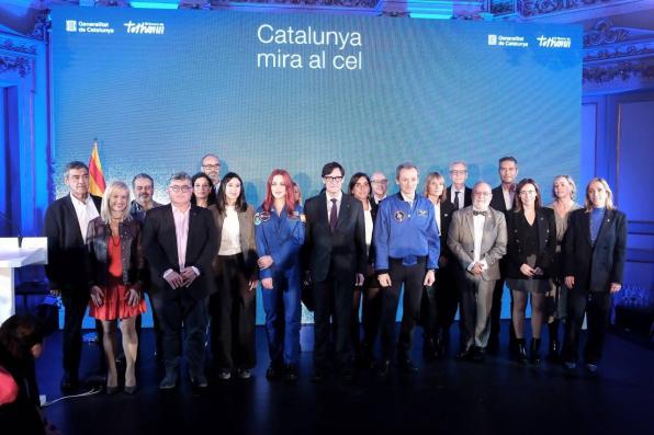 Representants dels 20 municipis on es veurà l'eclipsi total de sol