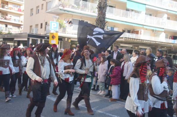 Cos Blanc Salou 2026_Rua de lluiment_02