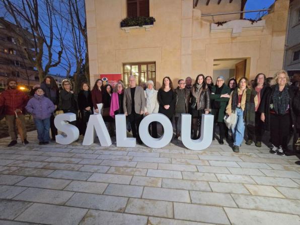 Autoridades y participantes en el Souvenir Art 2026 de Salou