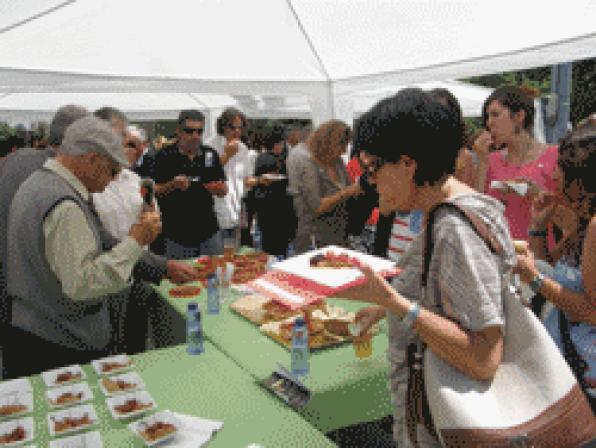 &quot;Cambrils, La Mar de Tapas&quot; ofrece el aperitivo inaugural de la Feria Multisectorial de Cambrils