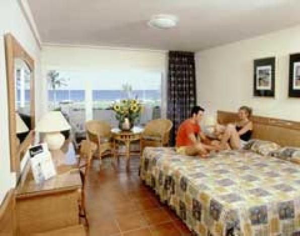 Hoteles de 4 estrellas en la Costa Dorada. Hotel Estival Park Salou 5