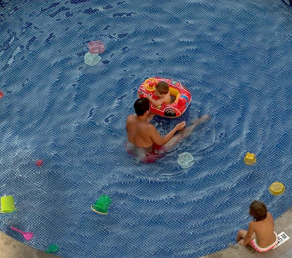 Piscina per a nens als apartaments Les Dàlies de Salou