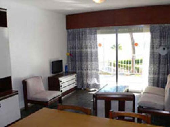 Apartaments Adyal in Cambrils 4