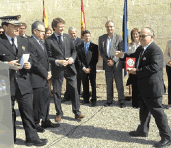 La Policia Local de Salou celebra la festivitat del patró Sant Miquel a la Torre Vella